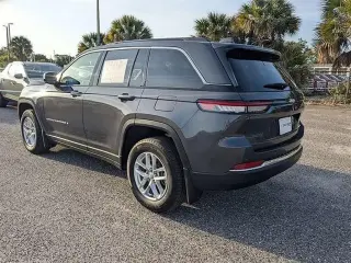 Jeep Grand Cherokee 2025 4x2 Laredo X 4dr SUV