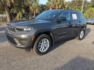 Jeep Grand Cherokee 2025 4x2 Laredo X 4dr SUV