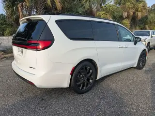 Chrysler Pacifica 2025 Limited 4dr Mini-Van