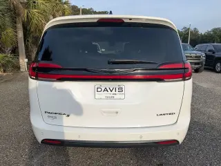 Chrysler Pacifica 2025 Limited 4dr Mini-Van