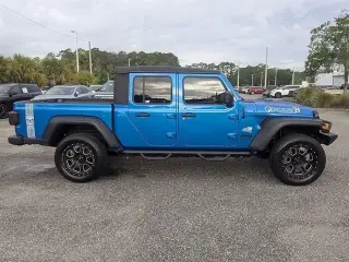 Jeep Gladiator 2020 4x4 Sport 4dr Crew Cab 5.0 ft. SB