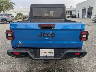 Jeep Gladiator 2020 4x4 Sport 4dr Crew Cab 5.0 ft. SB