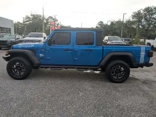 Jeep Gladiator 2020 4x4 Sport 4dr Crew Cab 5.0 ft. SB