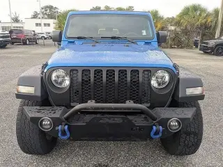 Jeep Gladiator 2020 4x4 Sport 4dr Crew Cab 5.0 ft. SB