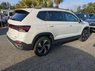 Volkswagen Taos 2025 AWD SE 4Motion 4dr SUV