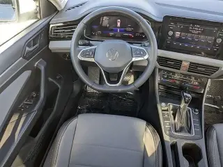 Volkswagen Jetta 2025 SE 4dr Sedan