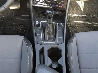 Volkswagen Jetta 2025 SE 4dr Sedan