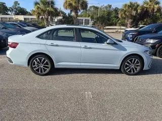 Volkswagen Jetta 2025 SE 4dr Sedan