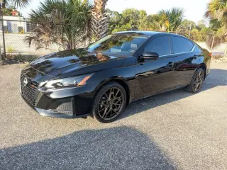 Nissan Altima 2025 AWD 2.5 SR 4dr Sedan
