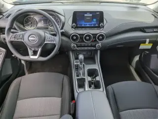 Nissan Sentra 2025 SV 4dr Sedan
