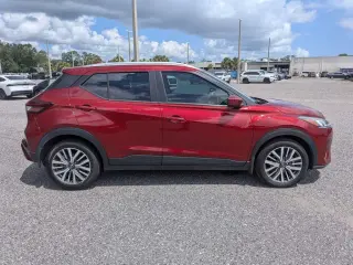 Nissan Kicks 2024 SV 4dr Crossover
