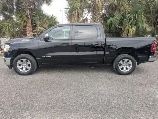 Ram 1500 2024 4x4 Laramie 4dr Crew Cab 5.6 ft. SB Pickup
