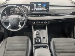 Mitsubishi Outlander 2024 AWD SE 4dr SUV