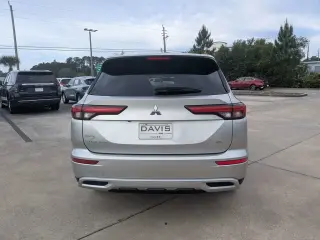Mitsubishi Outlander 2024 AWD SE 4dr SUV