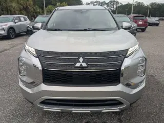 Mitsubishi Outlander 2024 AWD SE 4dr SUV
