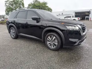 Nissan Pathfinder 2024 SL 4dr SUV