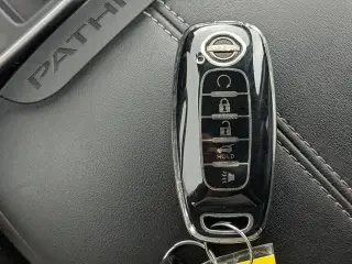 Nissan Pathfinder 2024 SL 4dr SUV