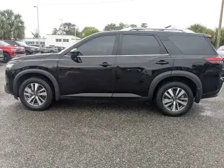 Nissan Pathfinder 2024 SL 4dr SUV