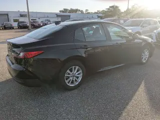 Toyota Camry 2025 LE 4dr Sedan