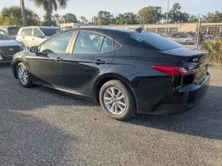 Toyota Camry 2025 LE 4dr Sedan