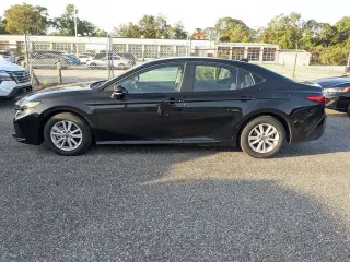 Toyota Camry 2025 LE 4dr Sedan