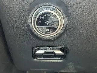 Mercedes-Benz C-Class 2025 C 300 4dr Sedan