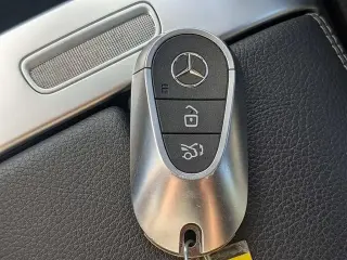Mercedes-Benz C-Class 2025 C 300 4dr Sedan