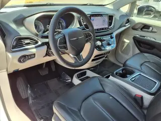 Chrysler Pacifica 2023 Touring L 4dr Mini-Van