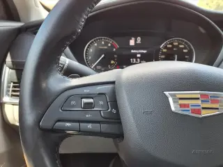 Cadillac XT4 2019 Premium Luxury 4dr Crossover