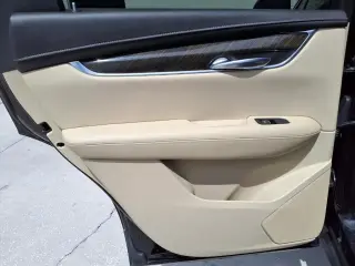 Cadillac XT5 2018 4dr SUV