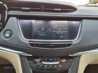 Cadillac XT5 2018 4dr SUV
