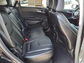 Ford Edge 2023 AWD Titanium 4dr Crossover