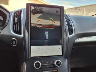 Ford Edge 2023 AWD Titanium 4dr Crossover