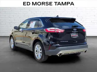 Ford Edge 2023 AWD Titanium 4dr Crossover