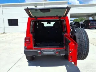 Jeep Wrangler 2025 4x4 Sahara 4xe 4dr SUV