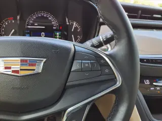 Cadillac XT5 2019 4dr SUV