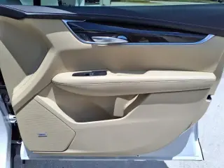 Cadillac XT5 2019 4dr SUV