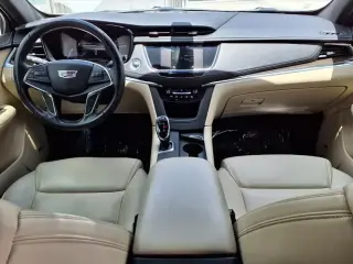 Cadillac XT5 2019 4dr SUV