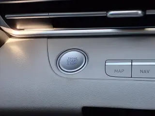 Hyundai ELANTRA Hybrid 2025 Limited 4dr Sedan