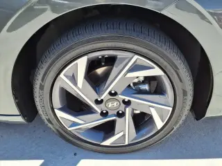Hyundai ELANTRA Hybrid 2025 Limited 4dr Sedan