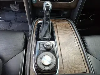 INFINITI QX80 2021 Premium Select 4dr SUV