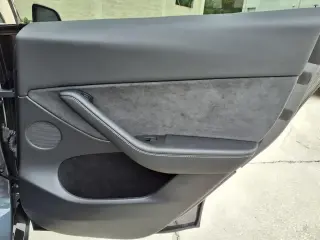 Tesla Model Y 2023 AWD Long Range 4dr Crossover