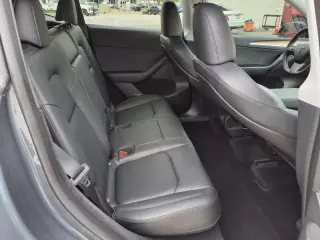 Tesla Model Y 2023 AWD Long Range 4dr Crossover