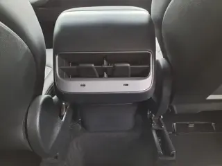 Tesla Model Y 2023 AWD Long Range 4dr Crossover