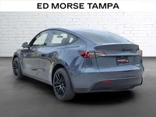 Tesla Model Y 2023 AWD Long Range 4dr Crossover