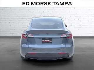 Tesla Model Y 2023 AWD Long Range 4dr Crossover