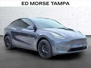 Tesla Model Y 2023 AWD Long Range 4dr Crossover