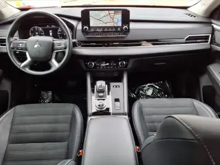 Mitsubishi Outlander PHEV 2025 AWD SE 4dr SUV