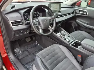 Mitsubishi Outlander PHEV 2025 AWD SE 4dr SUV