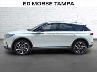 Lincoln Corsair 2023 Reserve 4dr SUV
